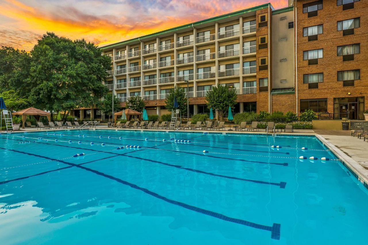 Turf Valley Resort Ellicott City Bagian luar foto