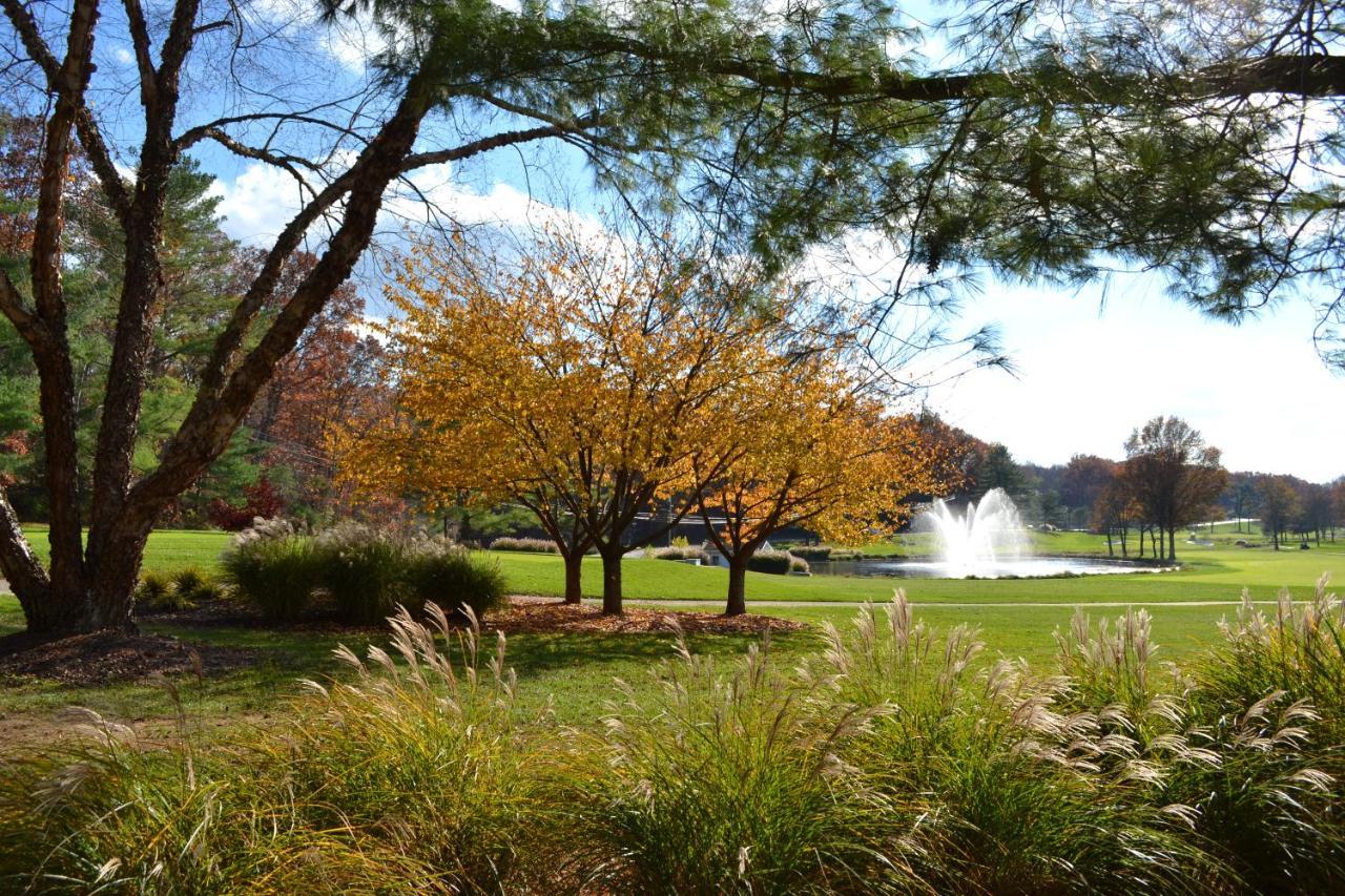 Turf Valley Resort Ellicott City Bagian luar foto