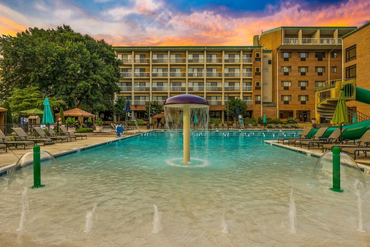 Turf Valley Resort Ellicott City Bagian luar foto
