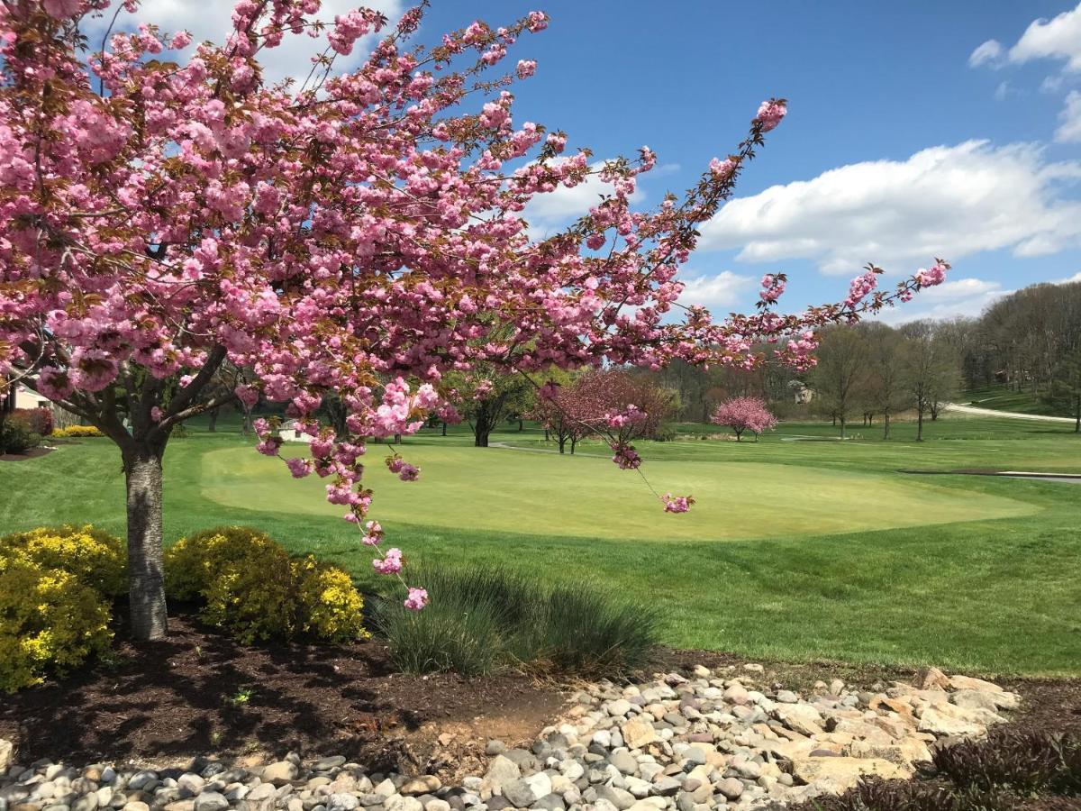 Turf Valley Resort Ellicott City Bagian luar foto