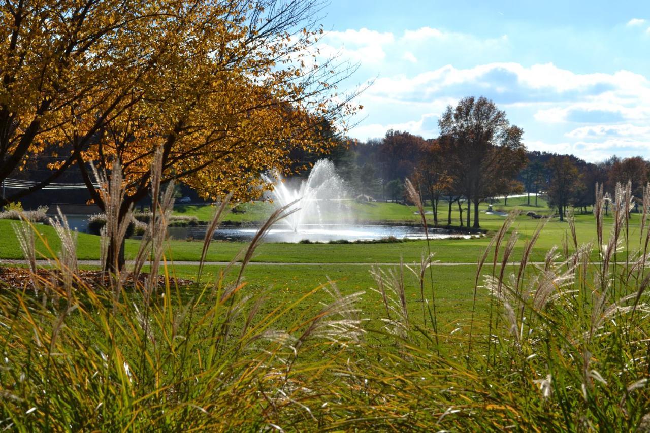 Turf Valley Resort Ellicott City Bagian luar foto
