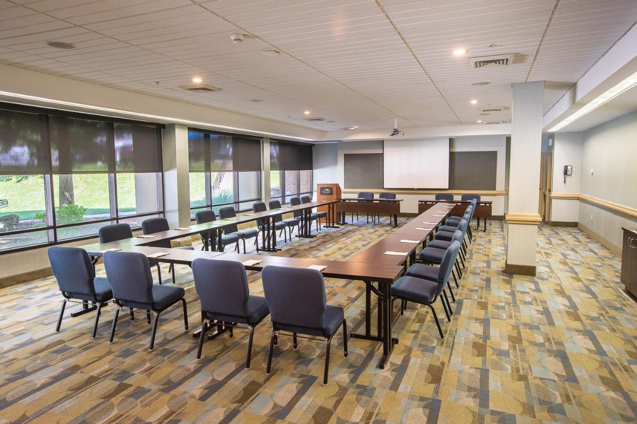 Turf Valley Resort Ellicott City Bagian luar foto