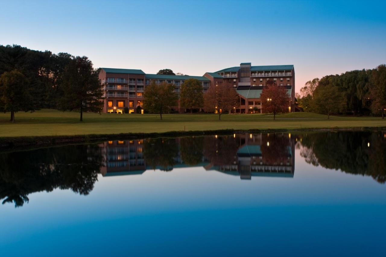 Turf Valley Resort Ellicott City Bagian luar foto
